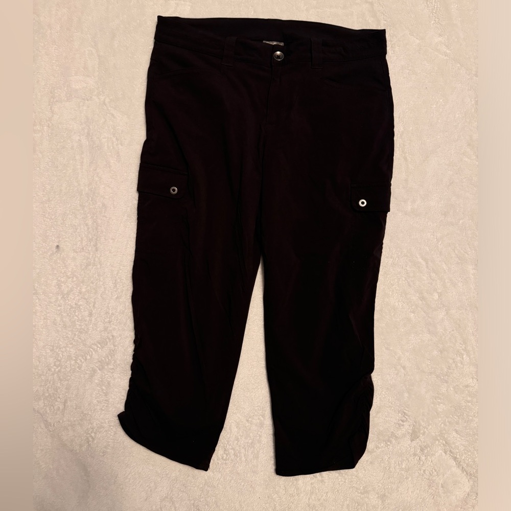 Eddie Bauer women’s cropped black pants size 8